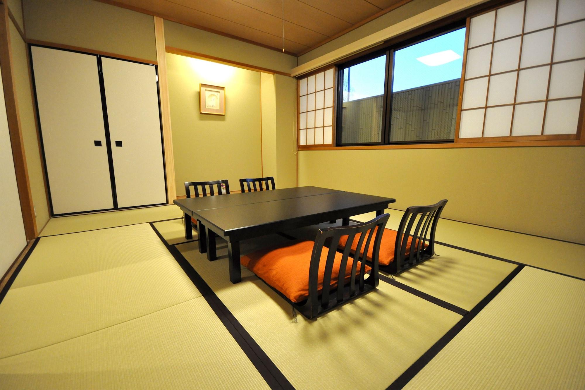 Gion Ryokan Karaku Киото Екстериор снимка