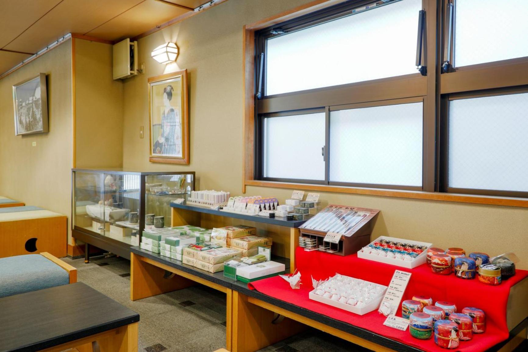 Gion Ryokan Karaku Киото Екстериор снимка