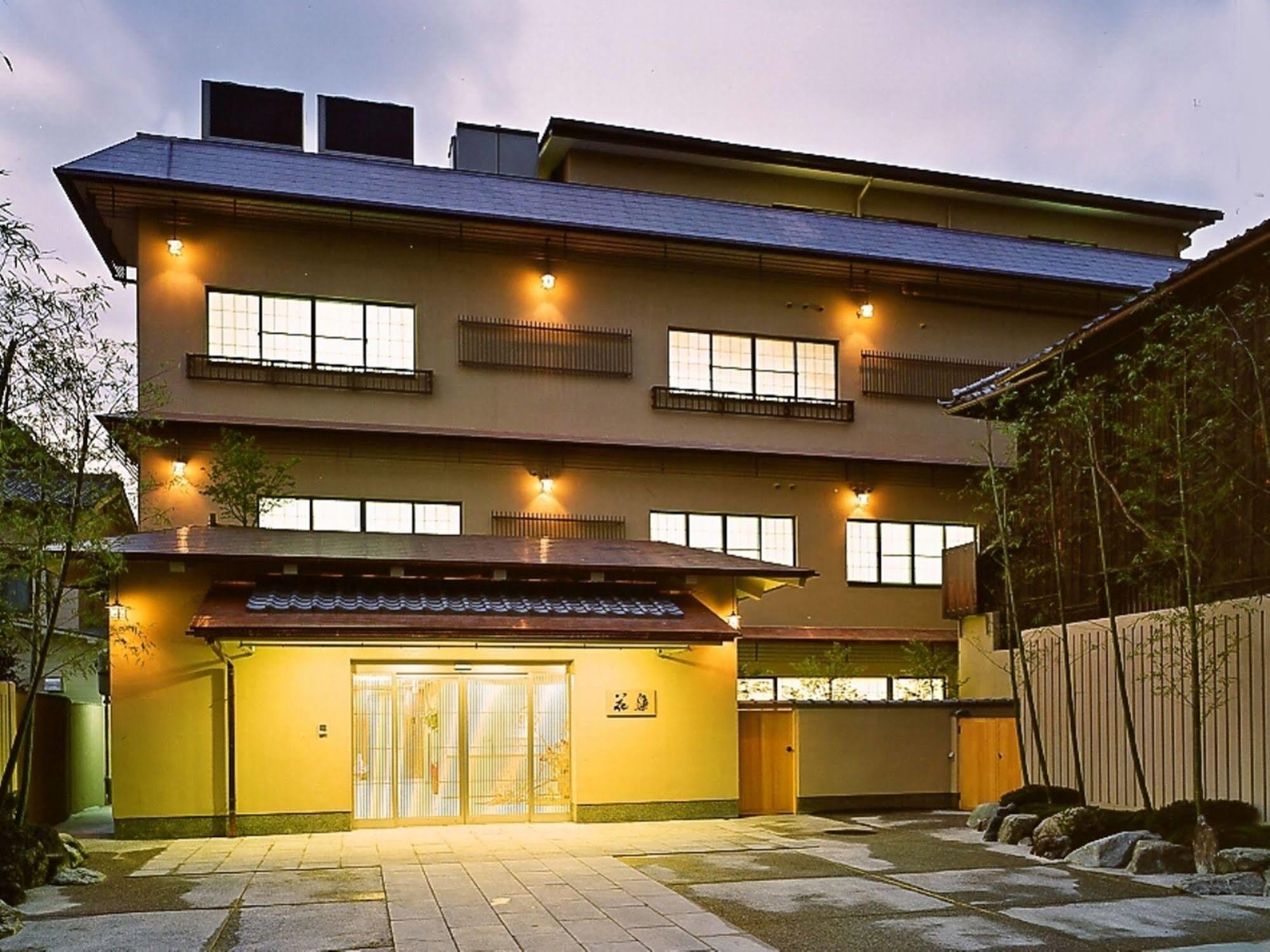 Gion Ryokan Karaku Киото Екстериор снимка