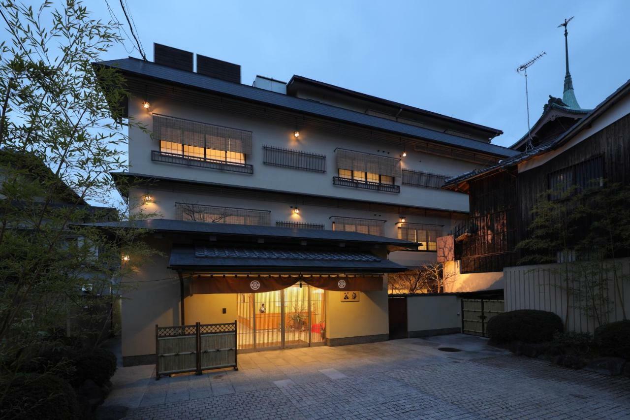 Gion Ryokan Karaku Киото Екстериор снимка